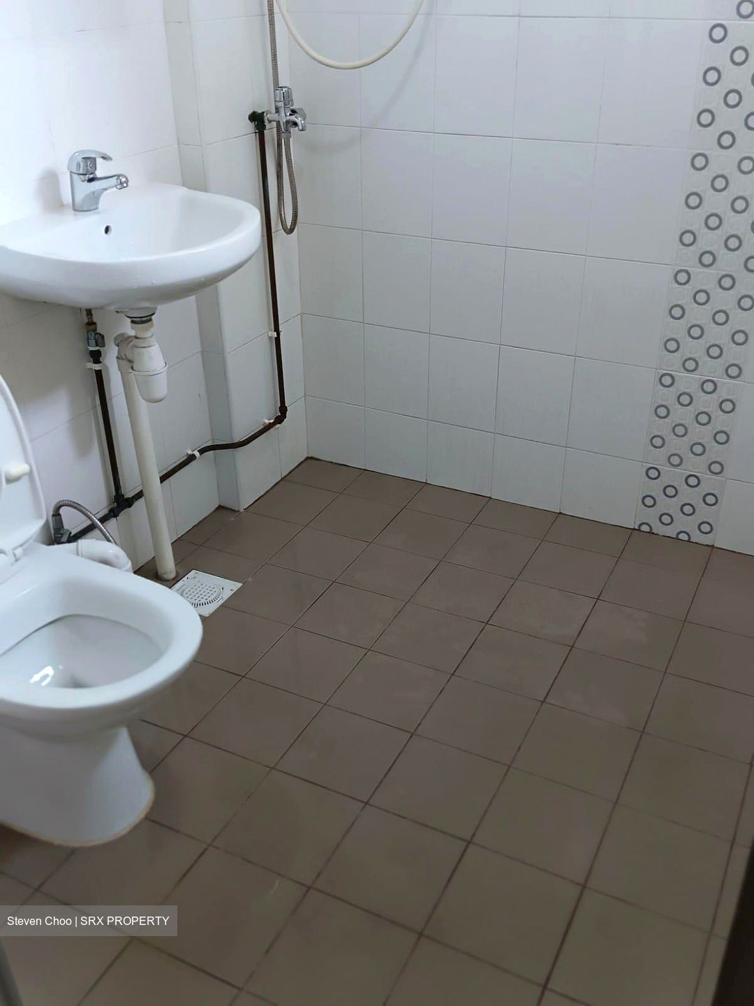 Serangoon Avenue 2 (Serangoon),  #614680571